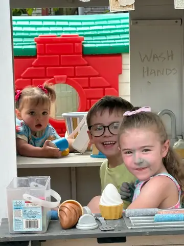 Serving cupcakes at the market