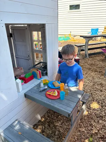 The outdoor playhouse kitchen